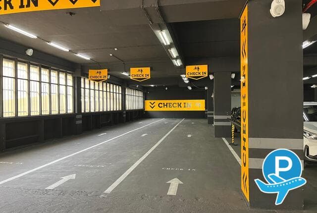 Easy Parking Lisbon - Lisboa, Alameda das Comunidades Portuguesas (disabled) 5