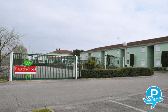 Fast Hotel (disabled) 2