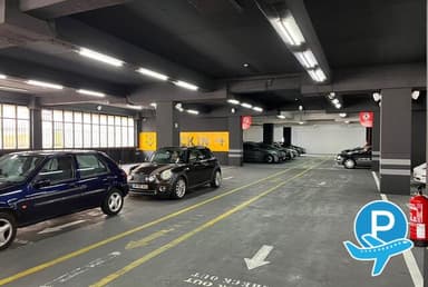 Easy Parking Lisbon - Lisboa, Alameda das Comunidades Portuguesas (disabled) 4